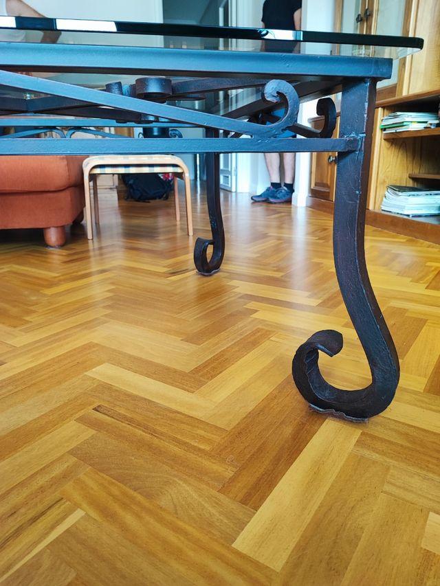 Mesa super robusta de forja