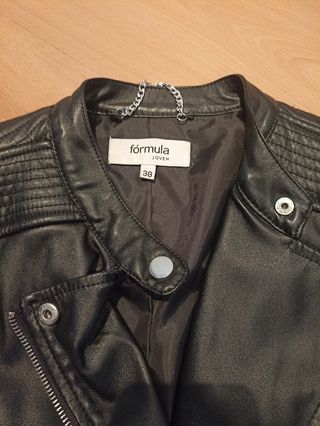 CAZADORA CUERO NEGRA TALLA 38