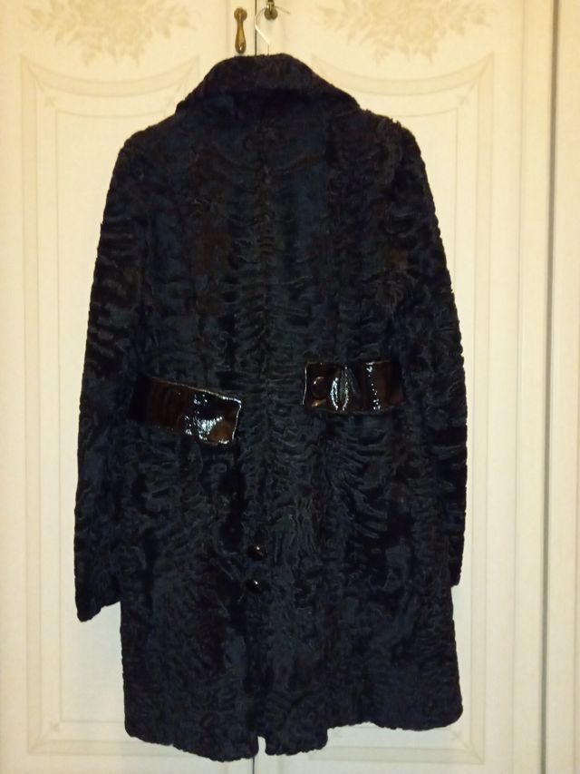 Cappottino di persiano nero