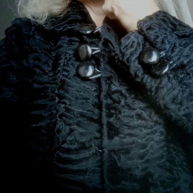 Cappottino di persiano nero