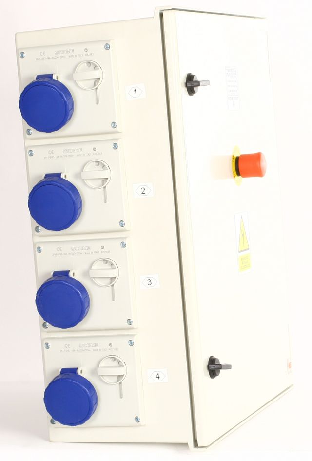 CUADROS AUX. MAX 35 4×100 A. Trifásico