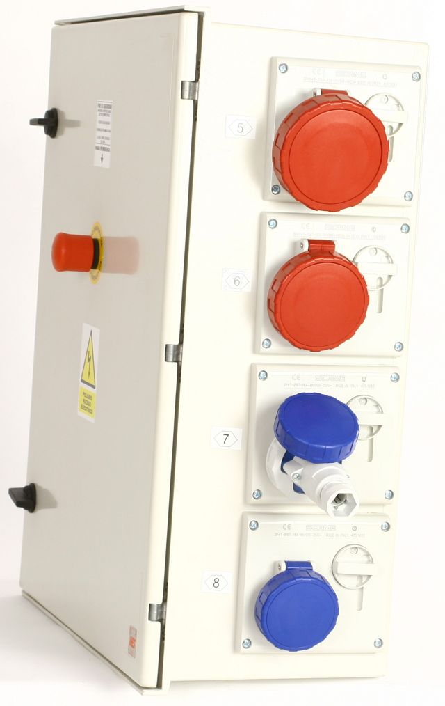 CUADROS AUX. MAX 35 4×100 A. Trifásico