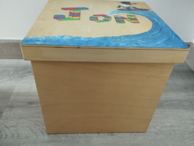 Caja con nombre personalizada