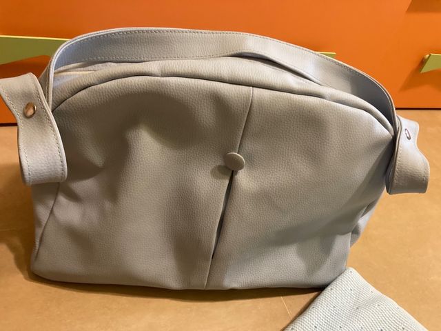 Bolso para carro y toca de bebé