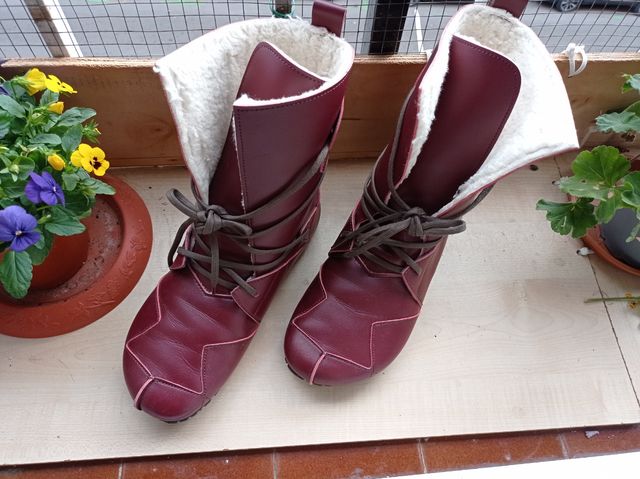 Botas veganas granates 
