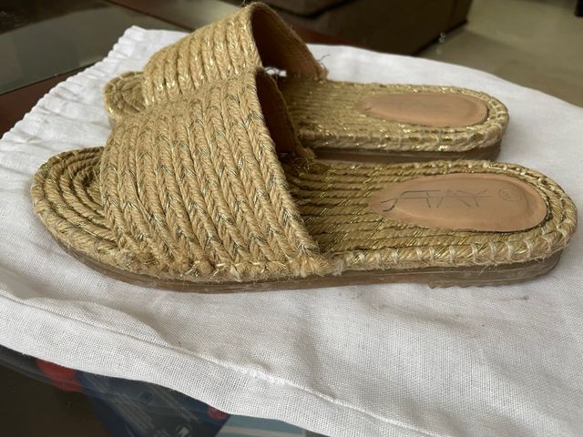 Sandalias planas esparto