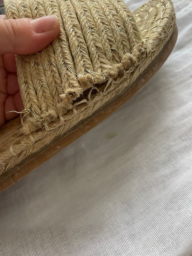 Sandalias planas esparto