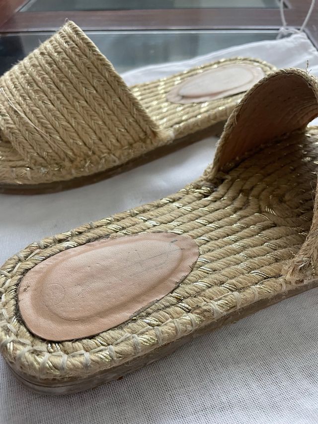 Sandalias planas esparto