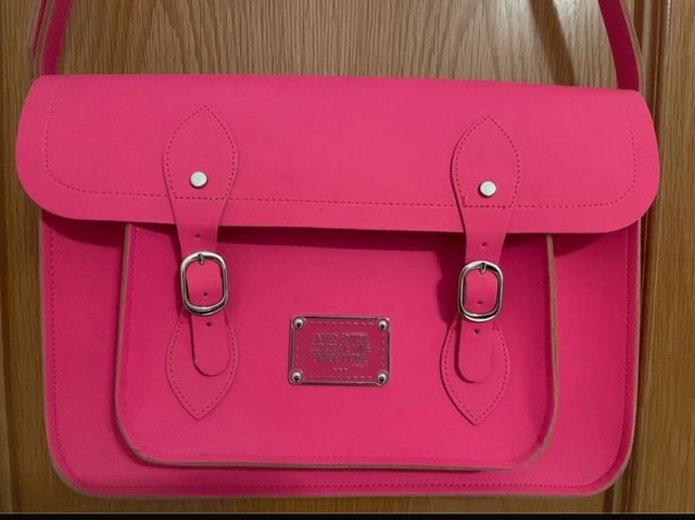 bolso fucsia