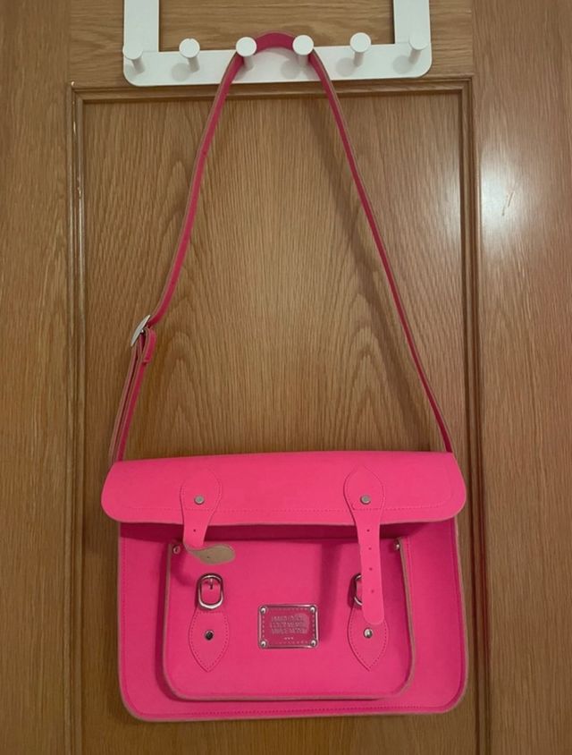 bolso fucsia