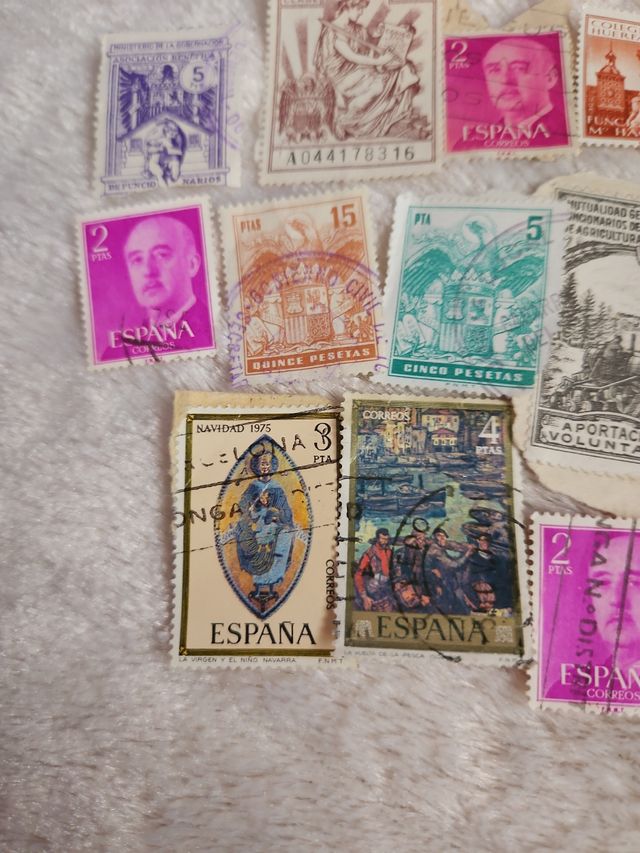 Diferentos sellos España