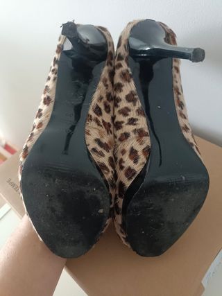 Zapato de piel de Zara