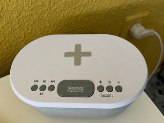 Radio depertador cargador de movil