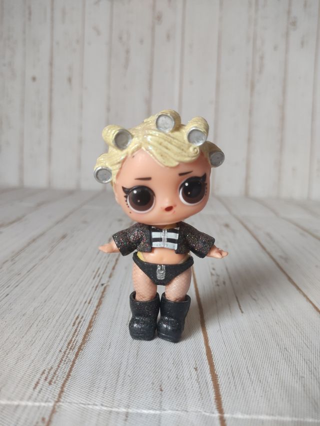 Lote de 5 muñecas Surprise y Magiki