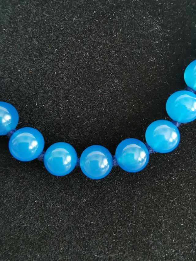 Collana di cristallo azzurro