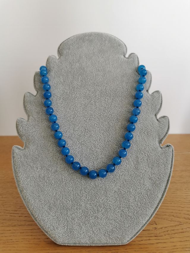 Collana di cristallo azzurro