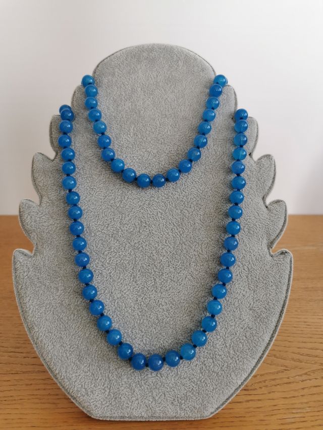 Collana di cristallo azzurro