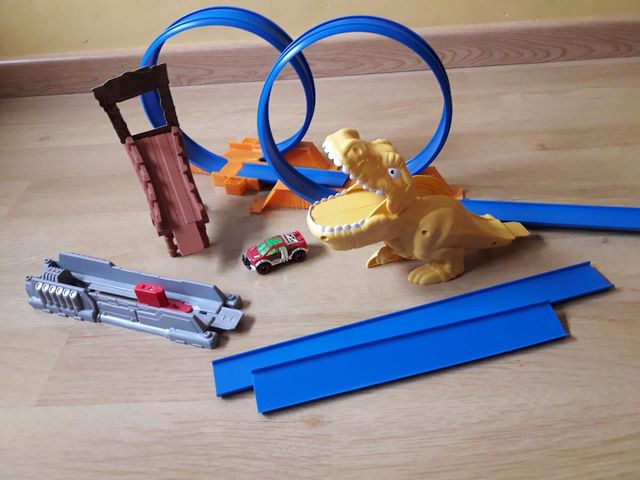 Pista de carreras Metal Racer T-Rex