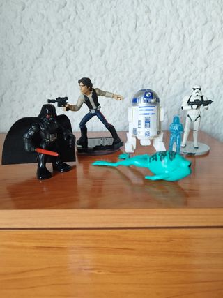 Star wars figuras varias.