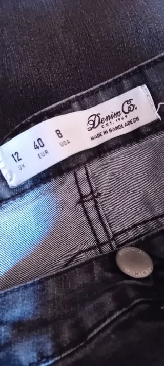Pantalón Vaquero Mujer. Talla 40.