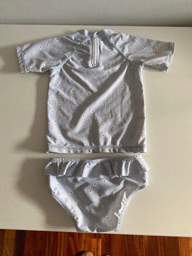 Lote camisetas protección solar, 12 meses