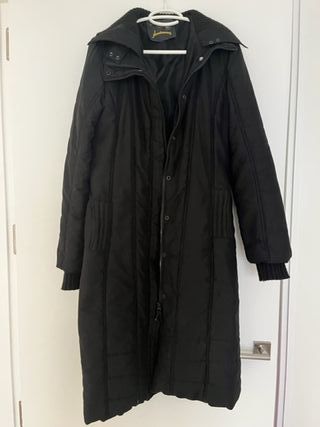 Abrigo acolchado largo Stradivarius talla M