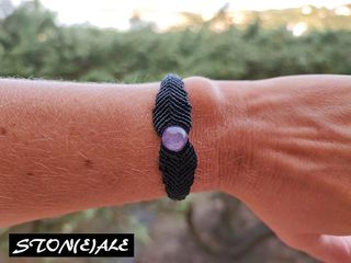 Bracciale in macrame con ametista