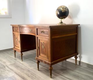 Escritorio vintage de madera