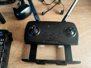 Drone Hubsan Zino Pro 4k. 3 batterie