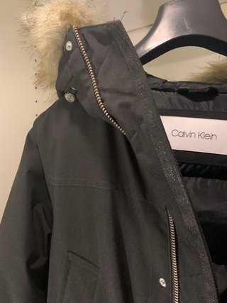 Giacca invernale Calvin Klein con pelo