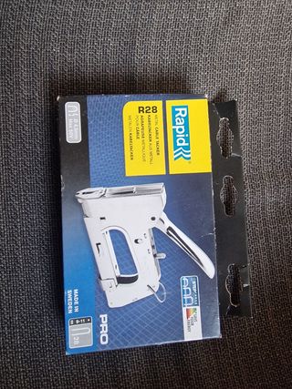 Grapadora 28 y llave Khrone