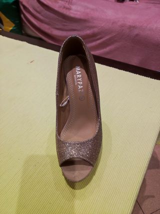Zapatos fiesta dorado