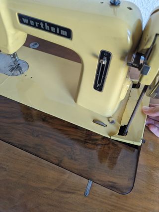 Mueble máquina de coser