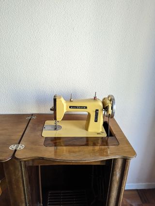 Mueble máquina de coser