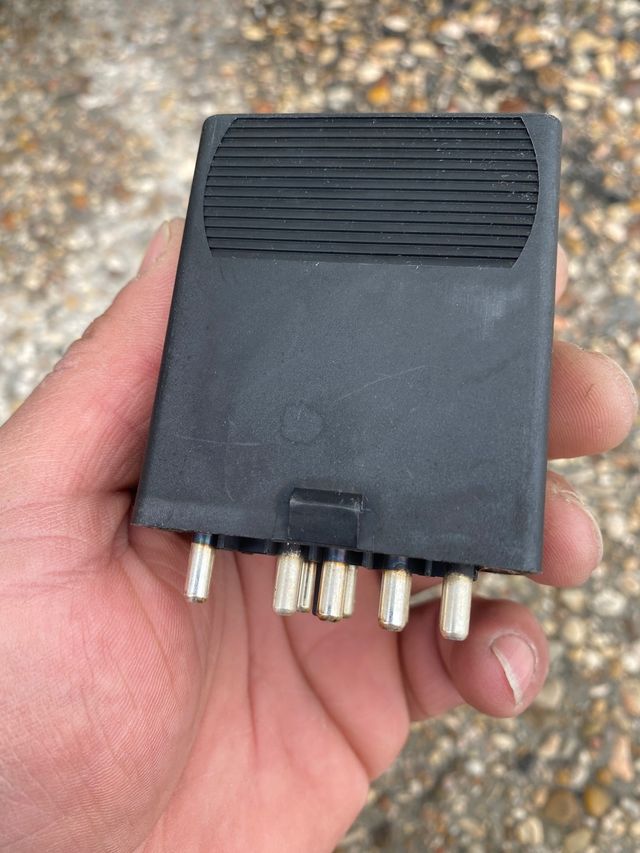 rele elr ara mercedes benz 190 w201