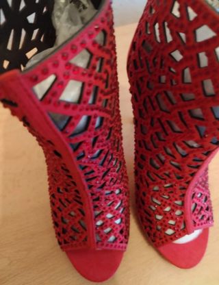 Zapatos de tacon rojos