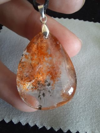 Colgante de Cuarzo Chamánico y Plata.