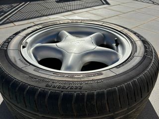 llantas ford mustang