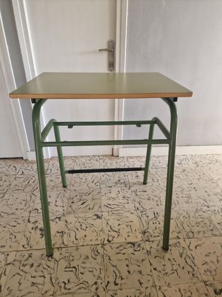 Pupitre escolar inclinable