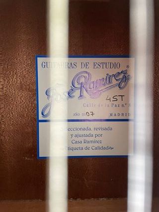 Guitarra clásica de estudio