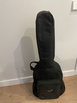 Guitarra clásica de estudio