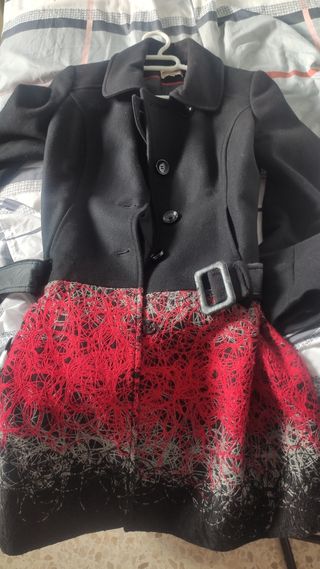 Chaquetón negro marca Fórmula Joven