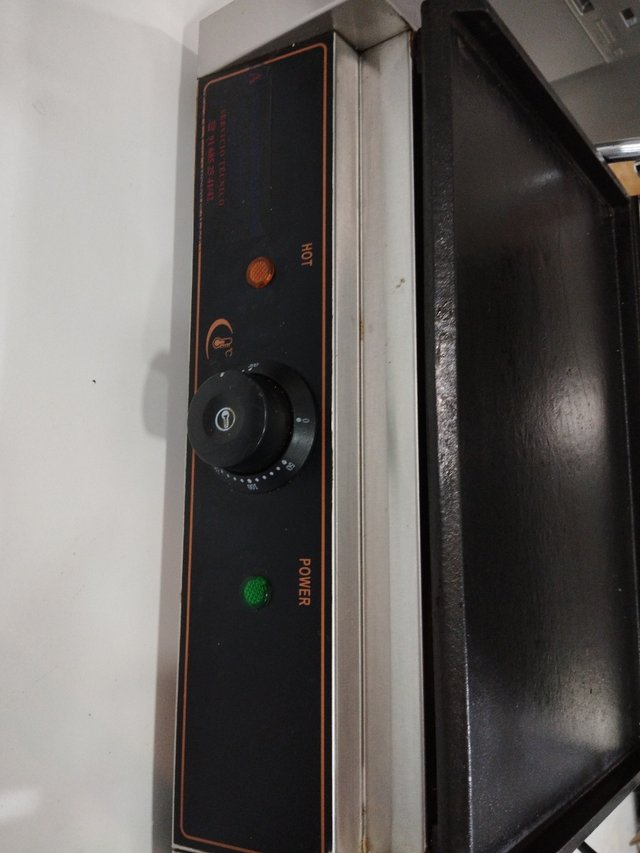 Parrilla de contacto electrica