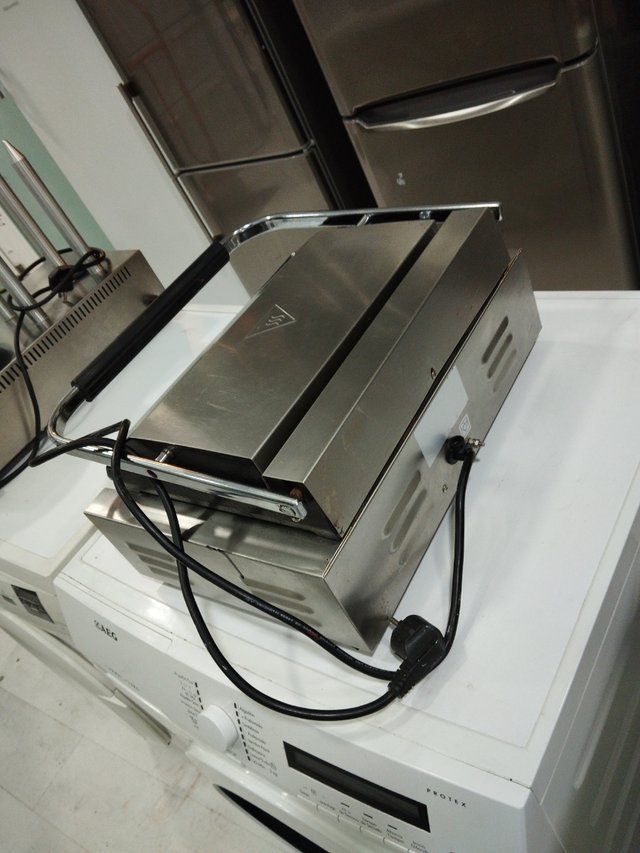 Parrilla de contacto electrica