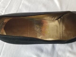 bailarinas Ferragamo negras y doradas