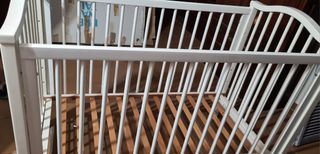 Cuna madera blanca Prenatal. SOLIDARIO.