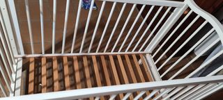 Cuna madera blanca Prenatal. SOLIDARIO.