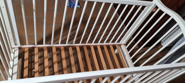 Cuna madera blanca Prenatal. SOLIDARIO.