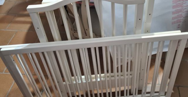 Cuna madera blanca Prenatal. SOLIDARIO.