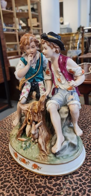 Figura de porcelana de la firma Sauthier